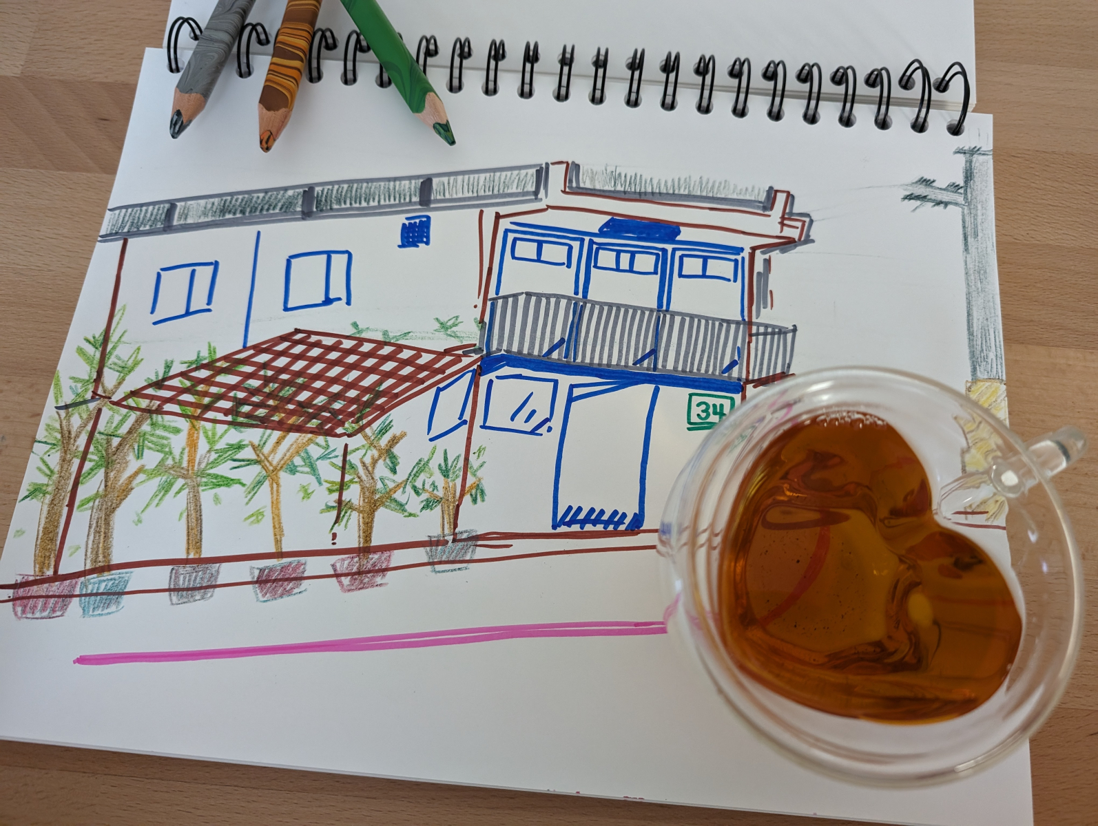 Full Width Centered Image